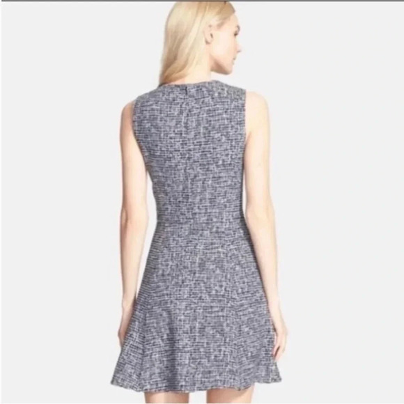 Theory Tillora tweed boucle sleeveless fit and flare dress Size 4 - Picture 2 of 10